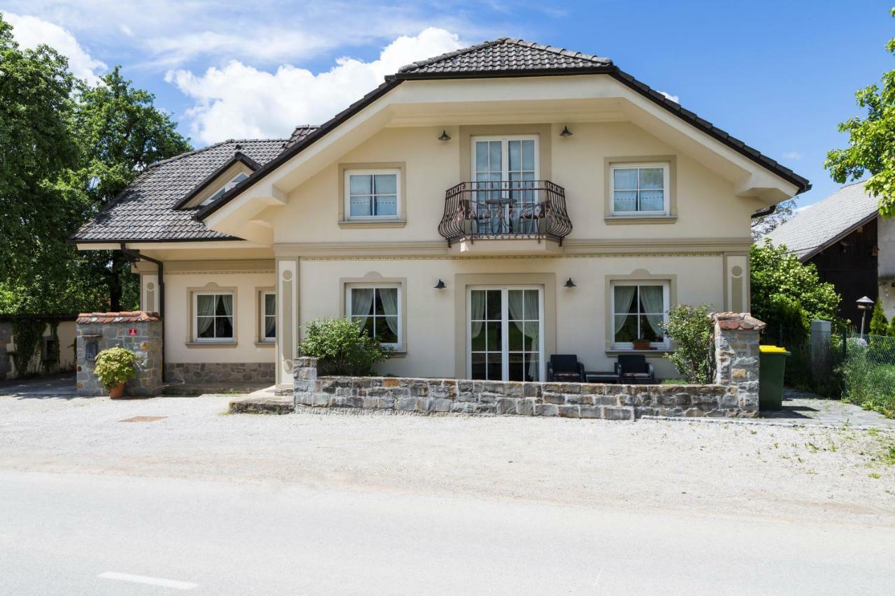 Zerovnica Guesthouse & Apartments Pri Stani מראה חיצוני תמונה