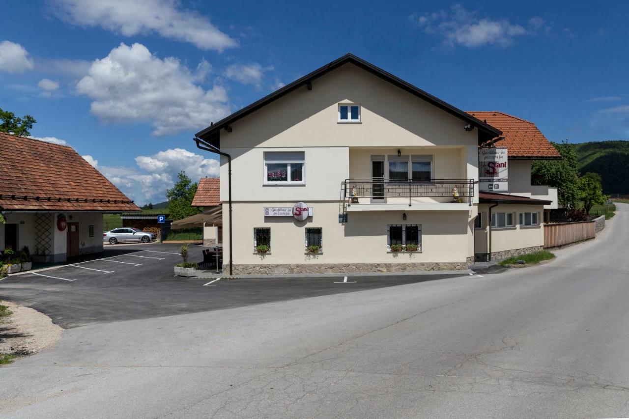 Zerovnica Guesthouse & Apartments Pri Stani מראה חיצוני תמונה